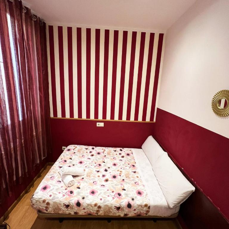 Hostal Abaaly - Habitación Doble Económica Interior con baño compartido - 7