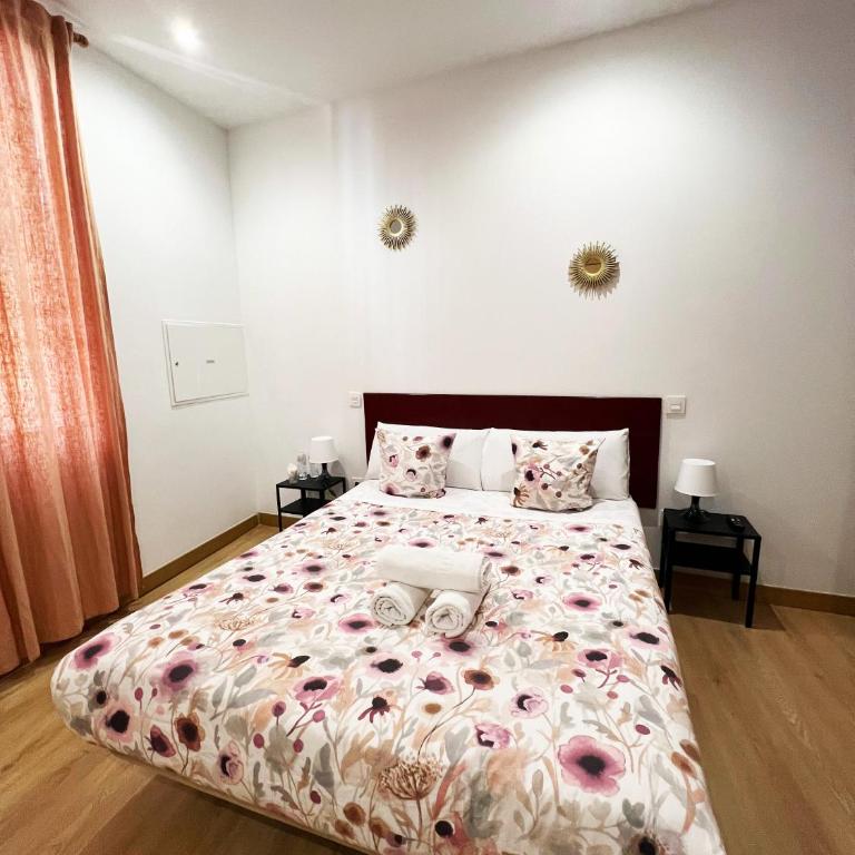 Hostal Abaaly - Habitación Doble Económica Interior con baño compartido - 8
