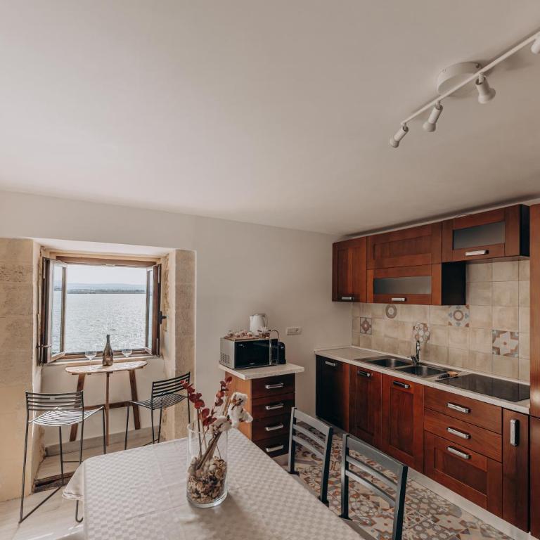 Tramonto vista mare - Appartamento con 2 Camere da Letto - 16