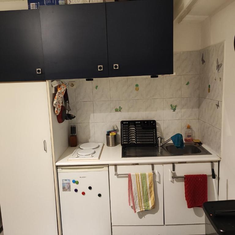 Beau studio meublé hyper centre Nice - Apartamento de 1 dormitorio - 5