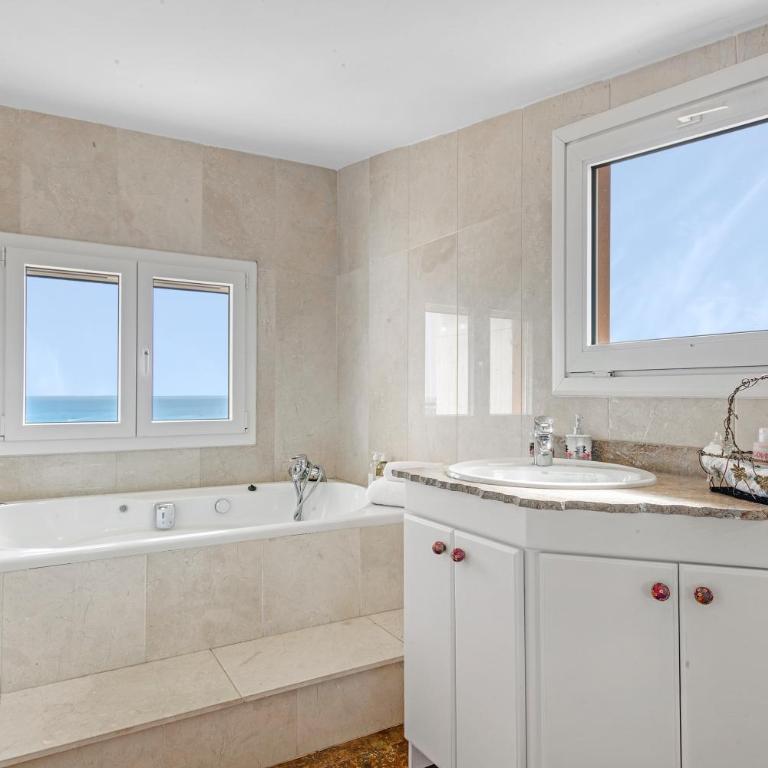 Villa Infinity I Sea Views I Pool I Jacuzzi I BBQ - Villa con vistas al mar - 24