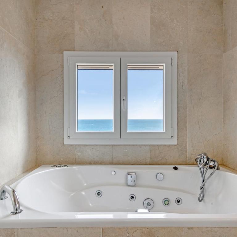 Villa Infinity I Sea Views I Pool I Jacuzzi I BBQ - Villa con vistas al mar - 25