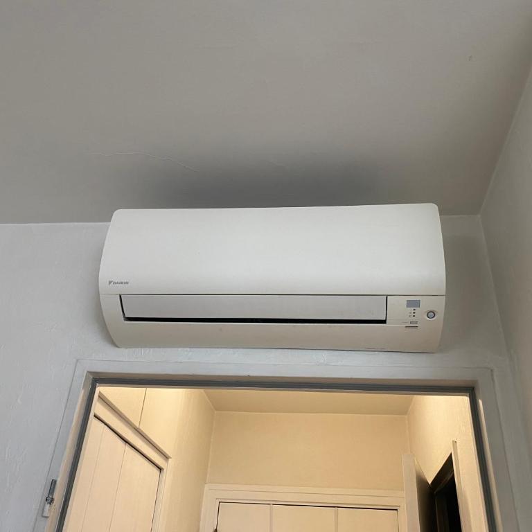 Dernier étage vue mer avec parking et piscine - Appartement 1 Chambre - 24
