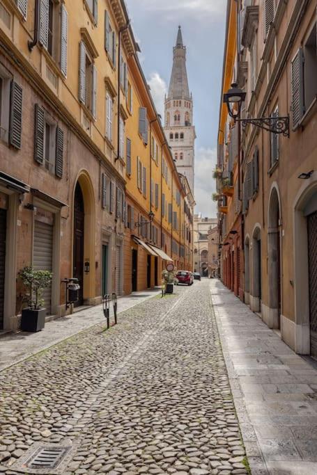 Home In The Heart Of Ghirlandina - Appartamento con 2 Camere da Letto - 26