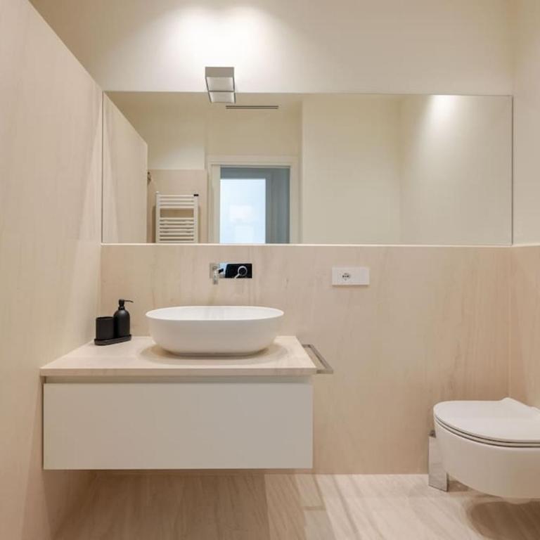 Home In The Heart Of Ghirlandina - Appartamento con 2 Camere da Letto - 15