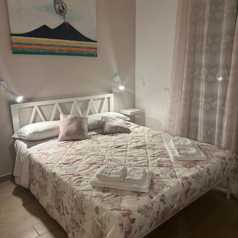 B&B Zelia Napoli - Camera Matrimoniale con Balcone - 13