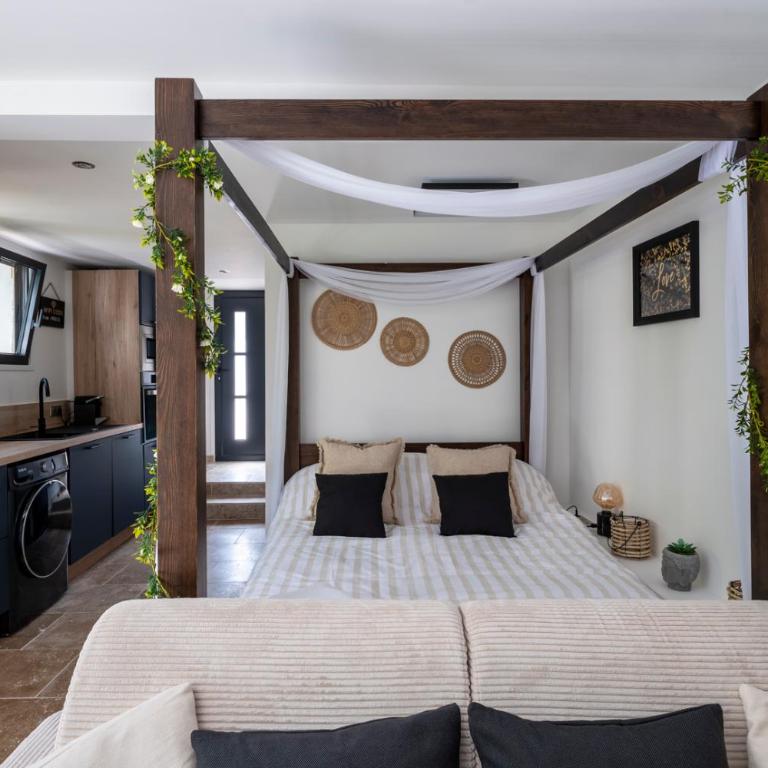 Honey Moon - studio romantique Jacuzzi et écran cinema - Apartment mit 1 Schlafzimmer - 12