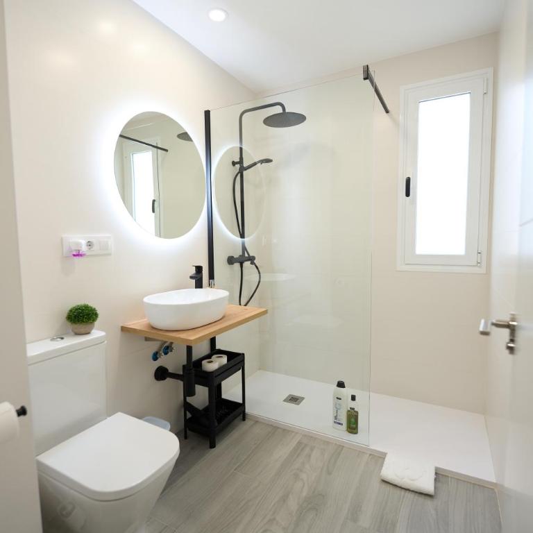 Paseo Marítimo - Apartamento a estrenar, a pie de playa, con 2 baños - Apartamento de 2 dormitorios - 4