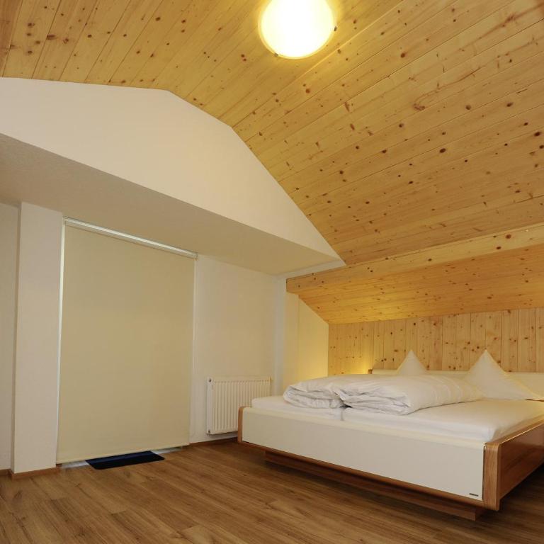Aktiv-Ferienwohnungen Montafon - Apartment mit 1 Schlafzimmer und Balkon - 6