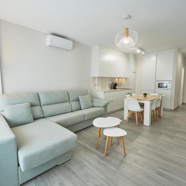 Paseo Marítimo - Apartamento a estrenar, a pie de playa, con 2 baños - Apartamento de 2 dormitorios - 15