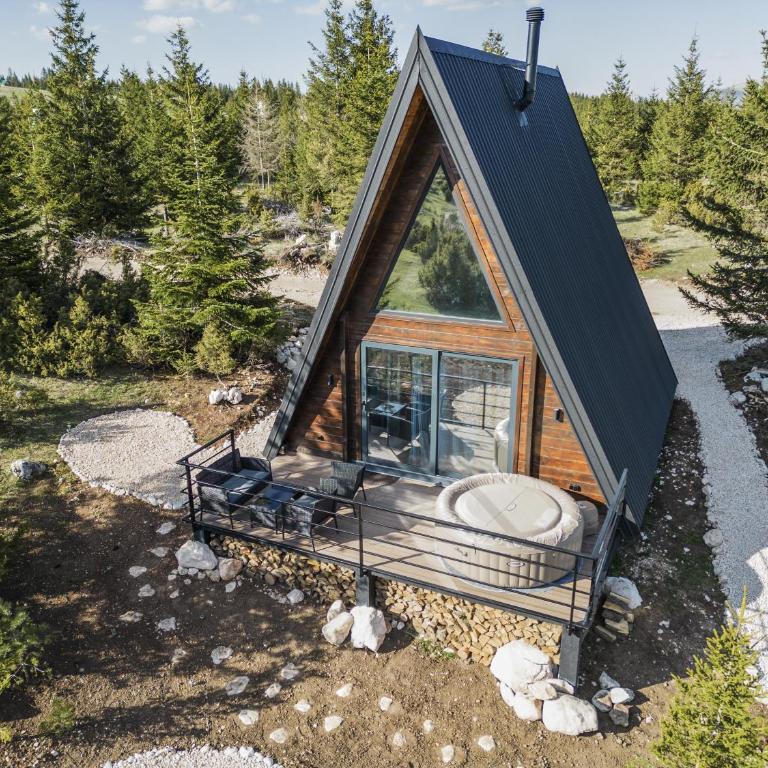 PeaksView Chalets - Two-Bedroom Chalet - 3