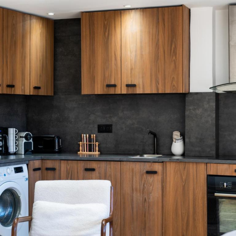 Appartement place des lices - QUARANTA - Apartment mit 1 Schlafzimmer - 9