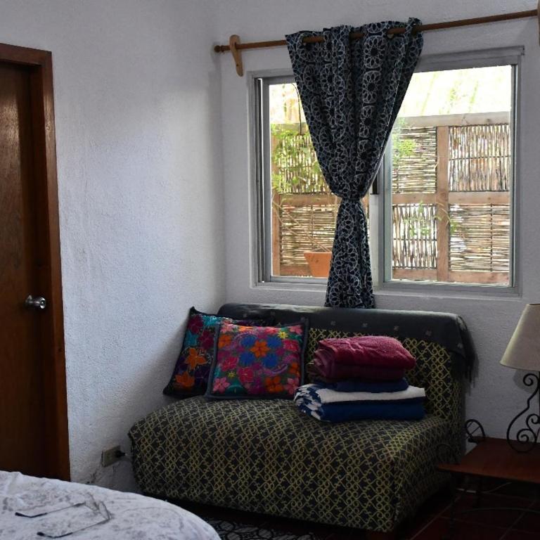 La Playita Hostal - Deluxe Double Room with Extra Bed - 19