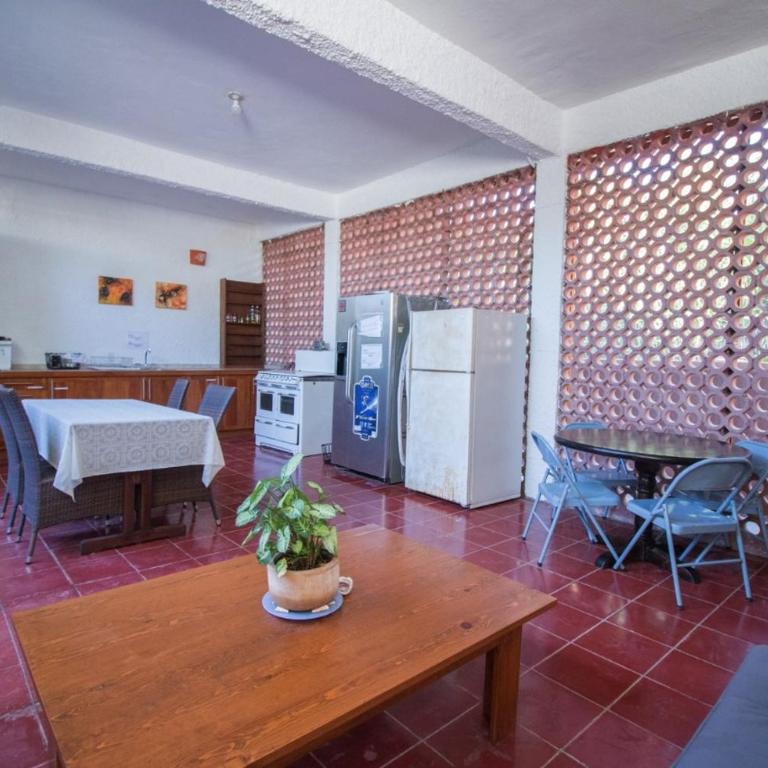 La Playita Hostal - Deluxe Double Room with Extra Bed - 23