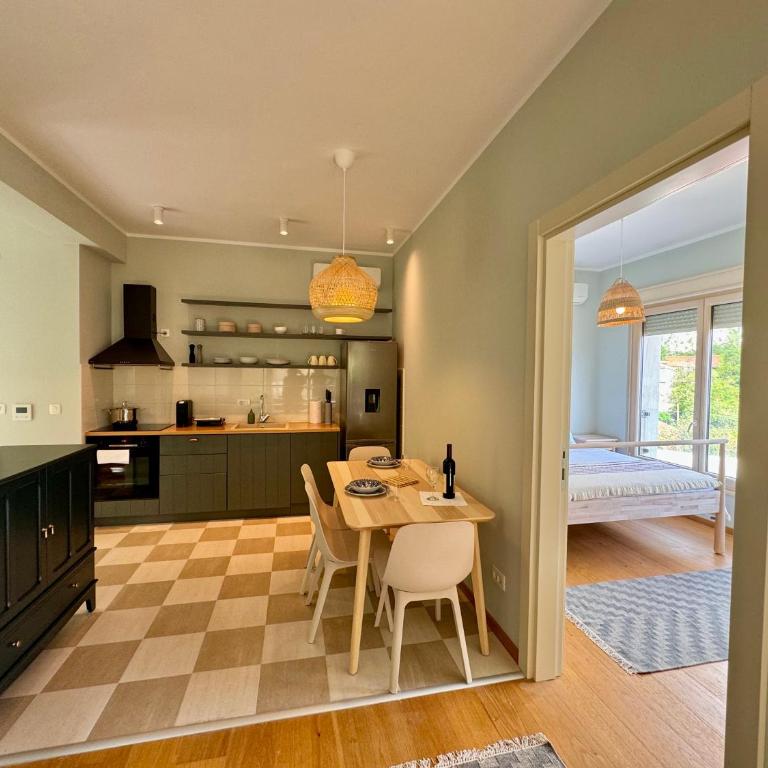 Olea Apartments Orahovac - One-Bedroom Apartment with Balcony and Sea View - 11