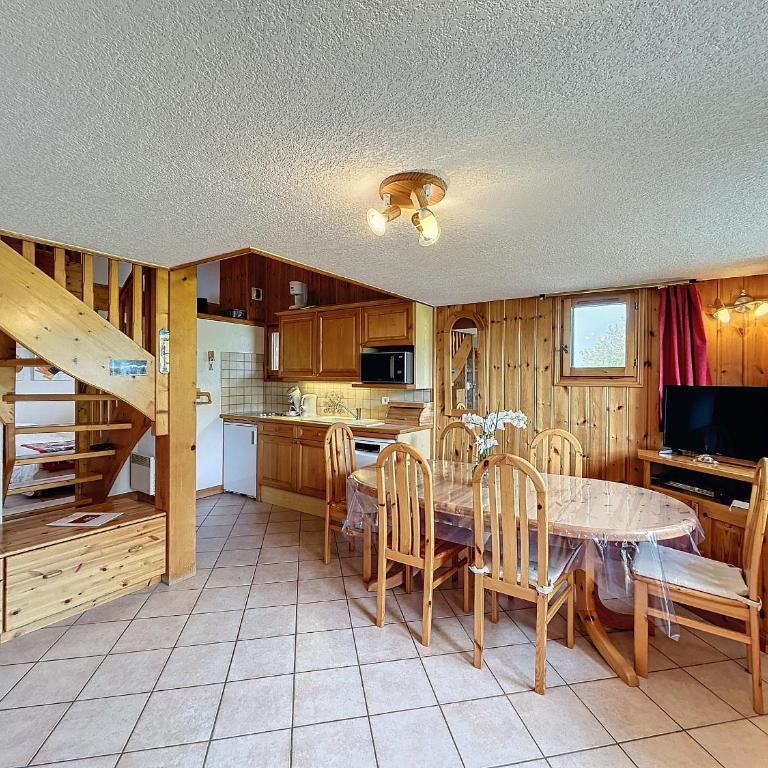 Charmant 4 pièces avec terrasse face Mont Blanc, proche téléski, village et garage sécurisé - Appartement 3 Chambres - 3