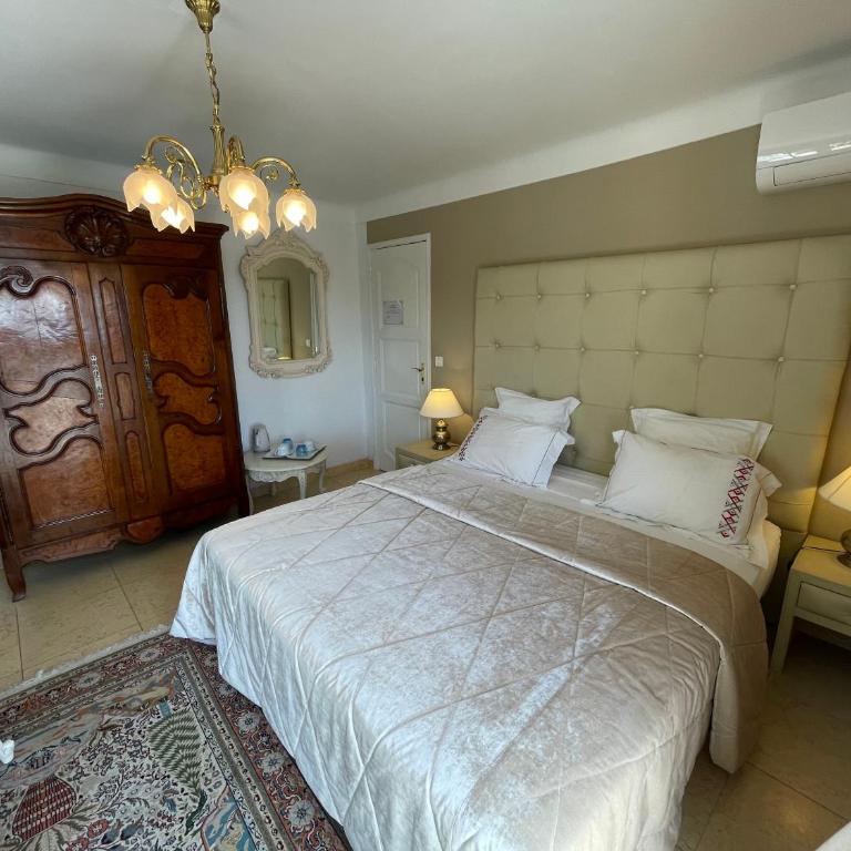 La Bergerie B&B - Chambre Lit King-Size - Vue sur Mer - 2