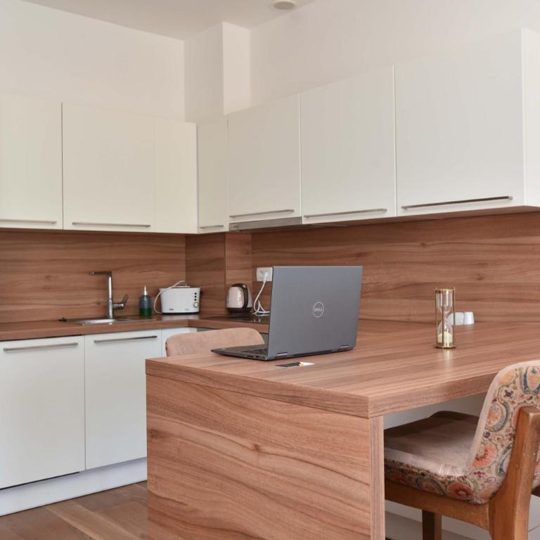 New Chill and Go Apartments - Apartment with Sea View - 10