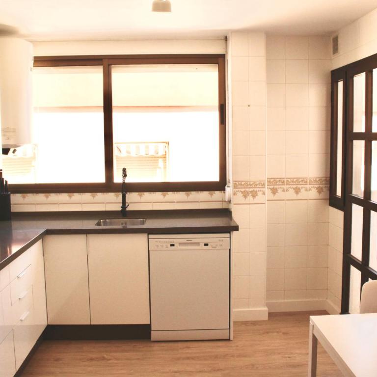 ÁTICO Centro y Playa - Apartamento de 3 dormitorios - Planta Alta - 52
