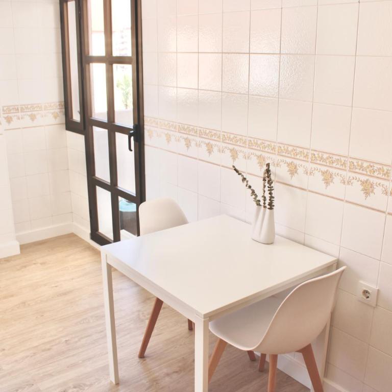 ÁTICO Centro y Playa - Apartamento de 3 dormitorios - Planta Alta - 53