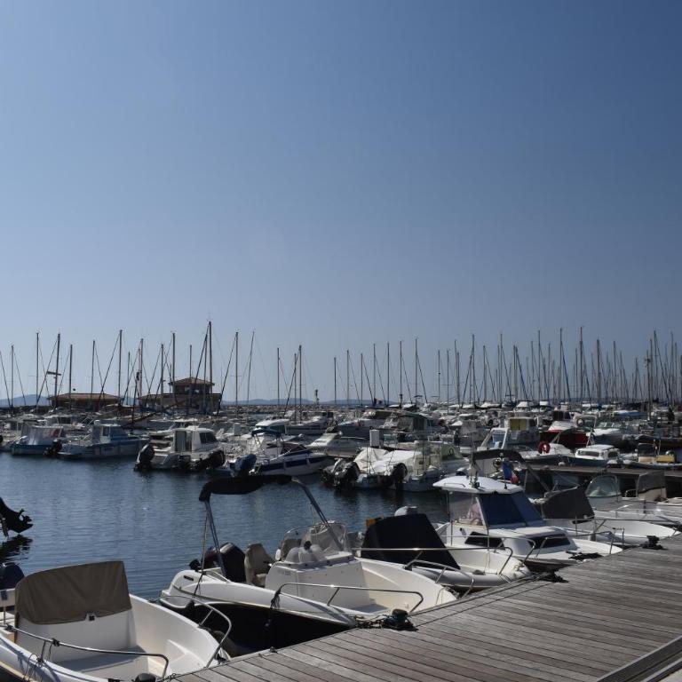 Joli studio très clair à proximité mer pour 3 personnes - Studio - 42