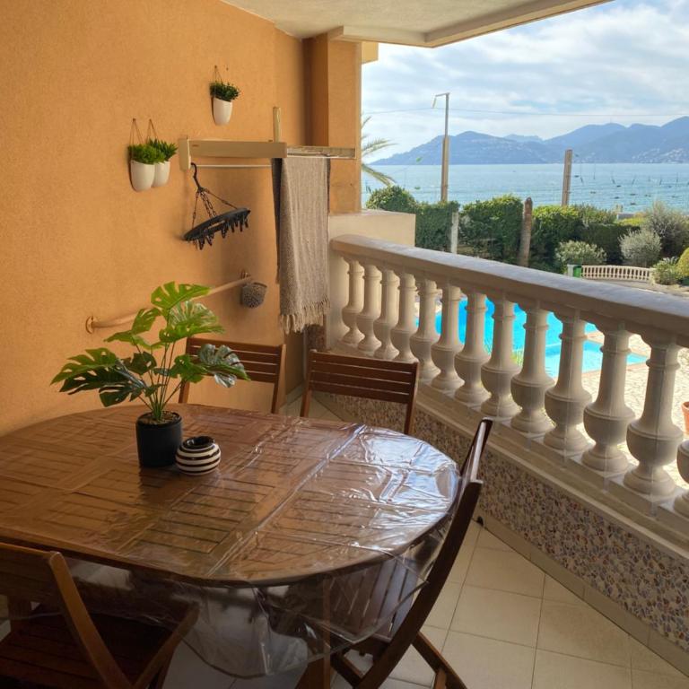 Bord de mer, terrasse, tout à pieds - Appartement 2 Chambres - 10