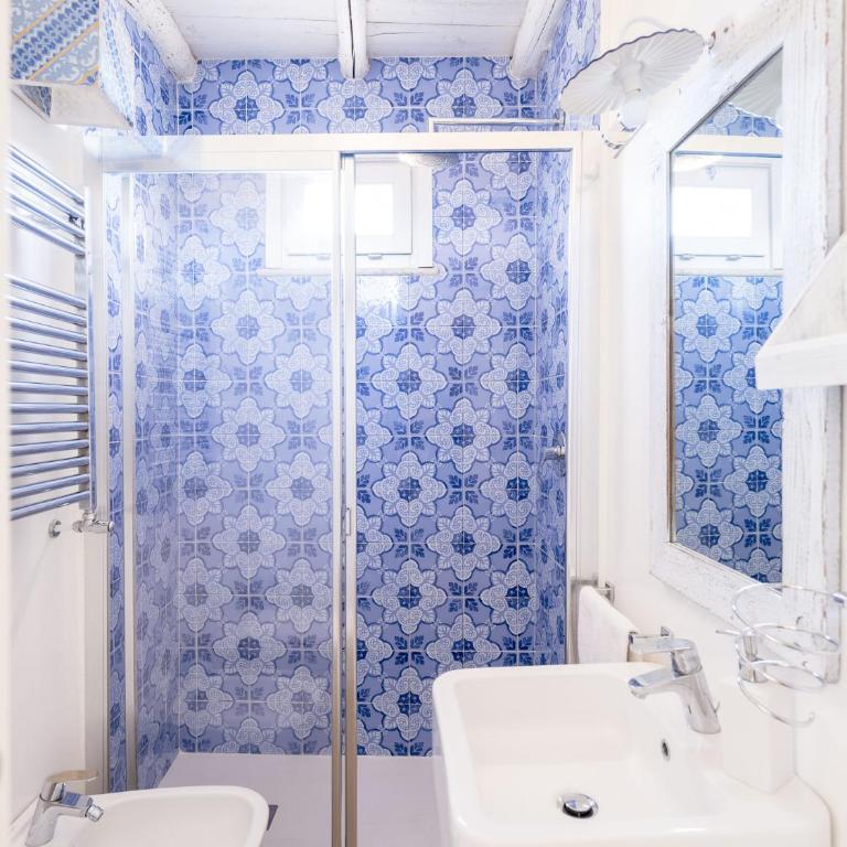 Tannur B&B - Double Room with Balcony and Sea View - 4