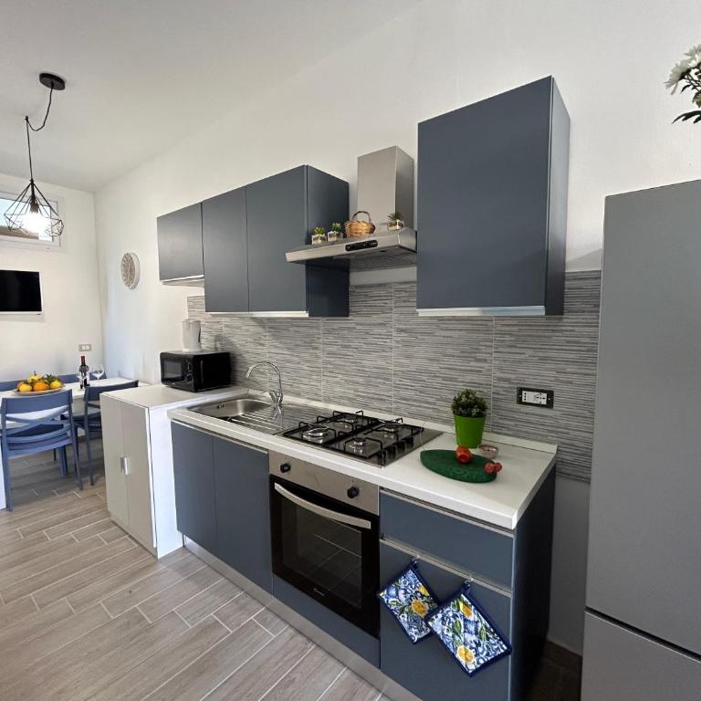 Blue Space 50 meters from the sandy beach, parking & wifi - Casa con 2 Camere da Letto - 11