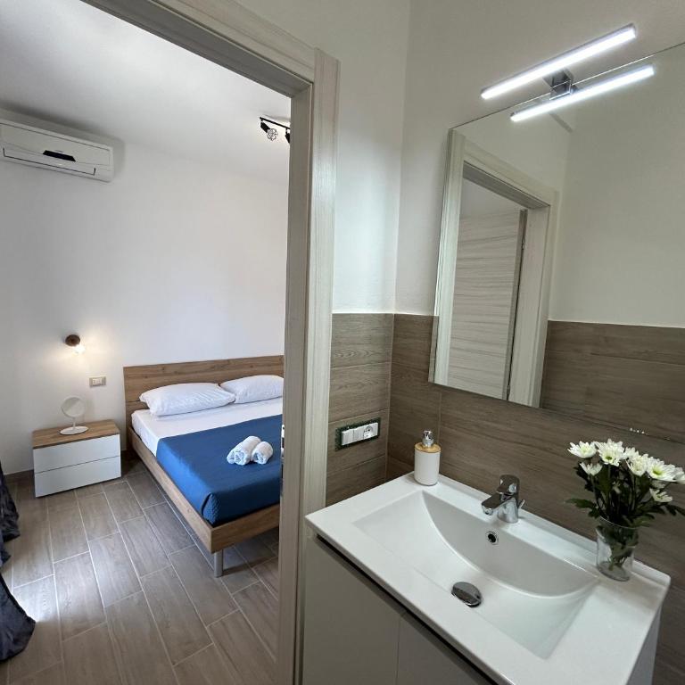Blue Space 50 meters from the sandy beach, parking & wifi - Casa con 2 Camere da Letto - 8