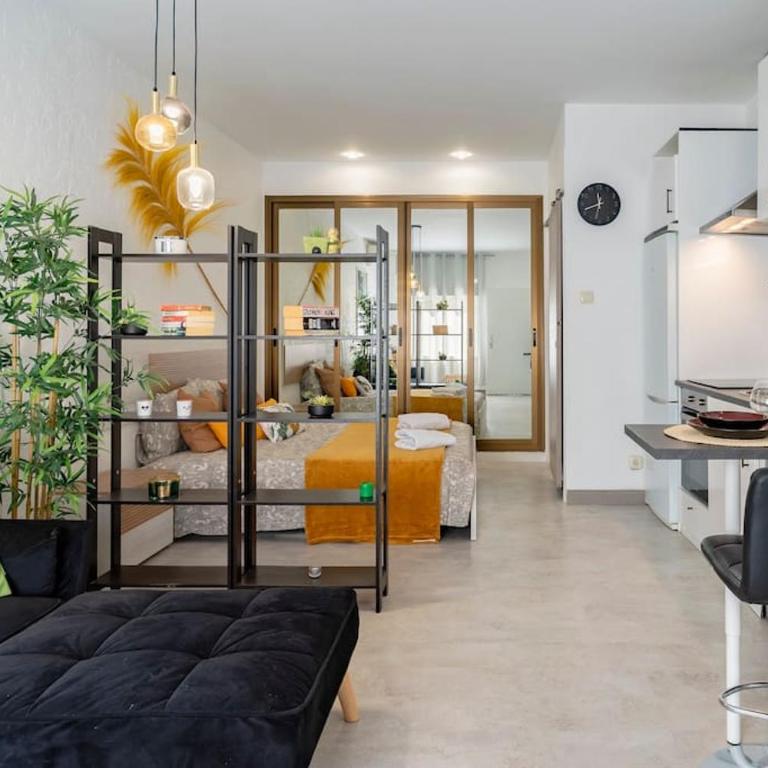 Bonito estudio carihuela con terraza, Wifi, playa a 150 metros - Apartamento de 1 dormitorio - 5