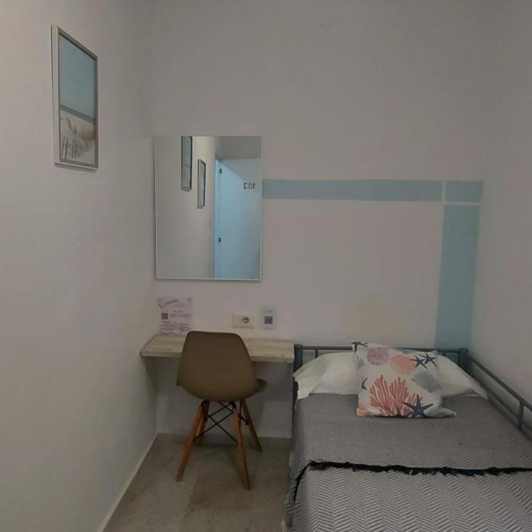 Coordenadas Ibiza - Habitación Individual Estándar con baño compartido - 2