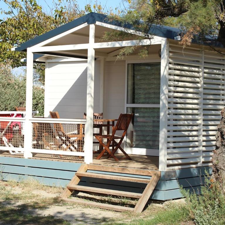 Camping Le Clos du Rhône - Two-Bedroom Chalet - 2