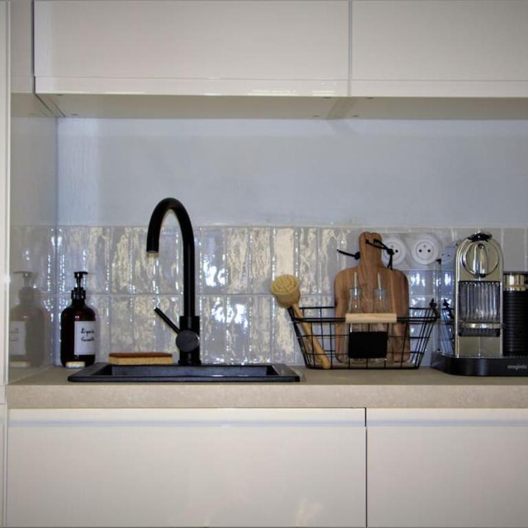 Hôtel Metz mon amour, un séjour à 200m de la cathédrale ! Classé 3 étoiles ! - Appartement 1 Chambre - 29