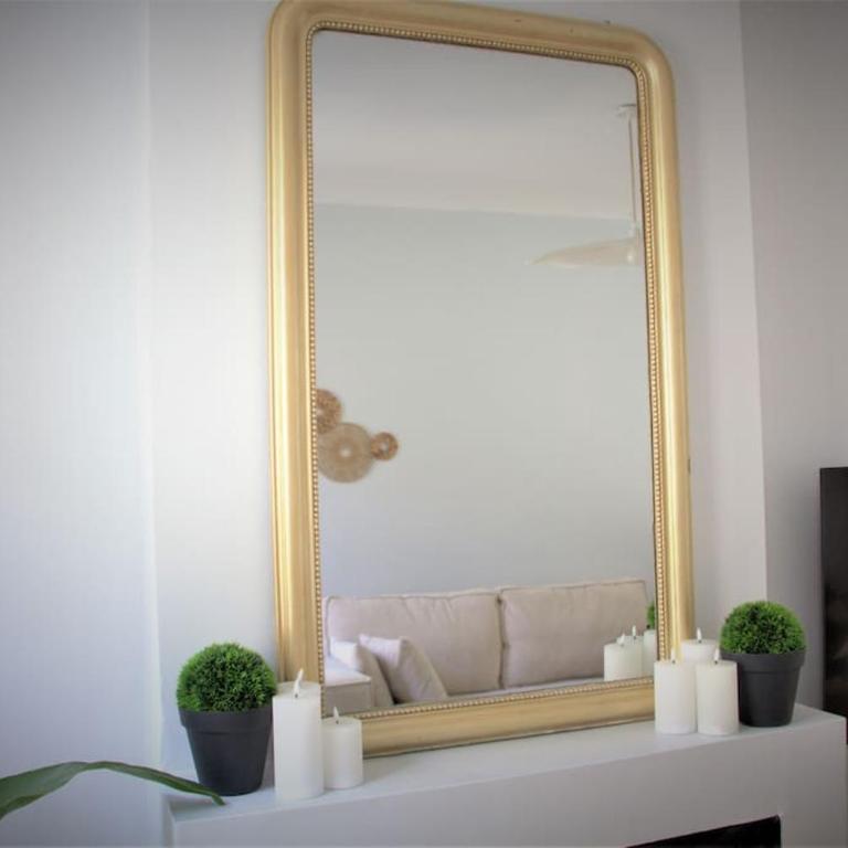 Hôtel Metz mon amour, un séjour à 200m de la cathédrale ! Classé 3 étoiles ! - Appartement 1 Chambre - 19