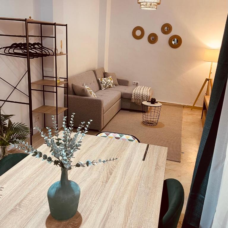 Apartamento Ronda Centro con Parking - Estudio Familiar - 11
