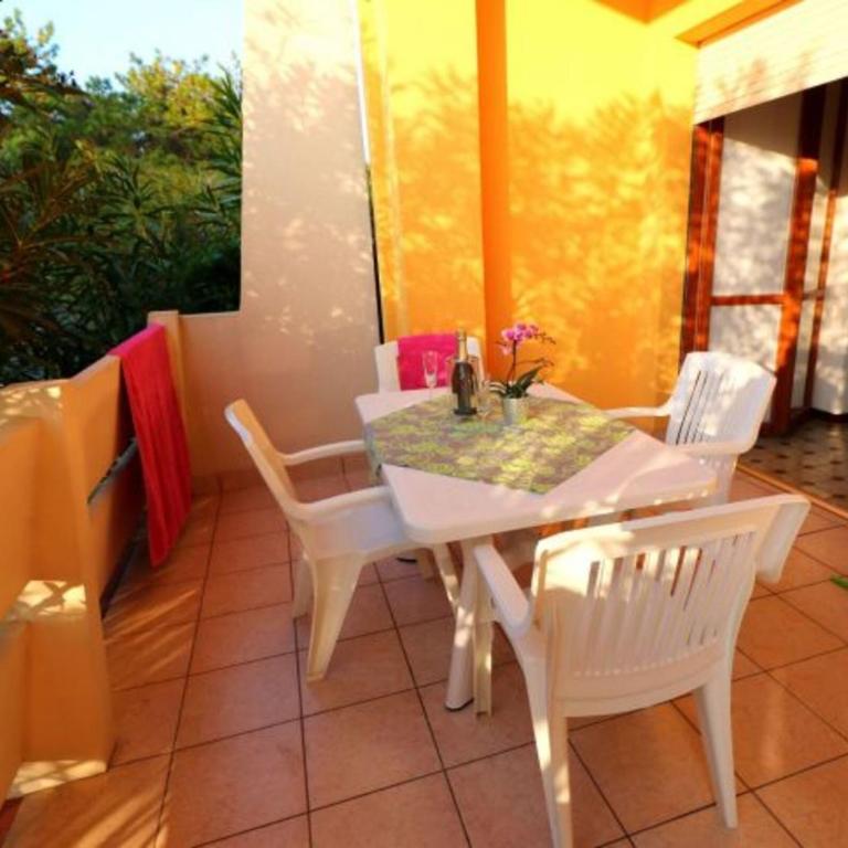 Colorful and bright apartment-Beahost - Apartment - 2