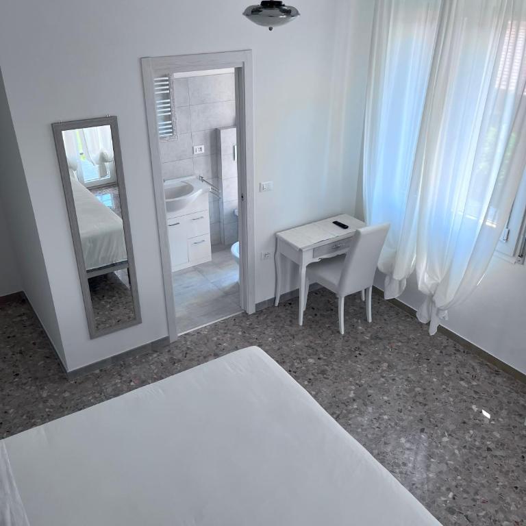 B&Bononia View - Camera Deluxe Matrimoniale/Doppia con Letti Singoli con Balcone - 6