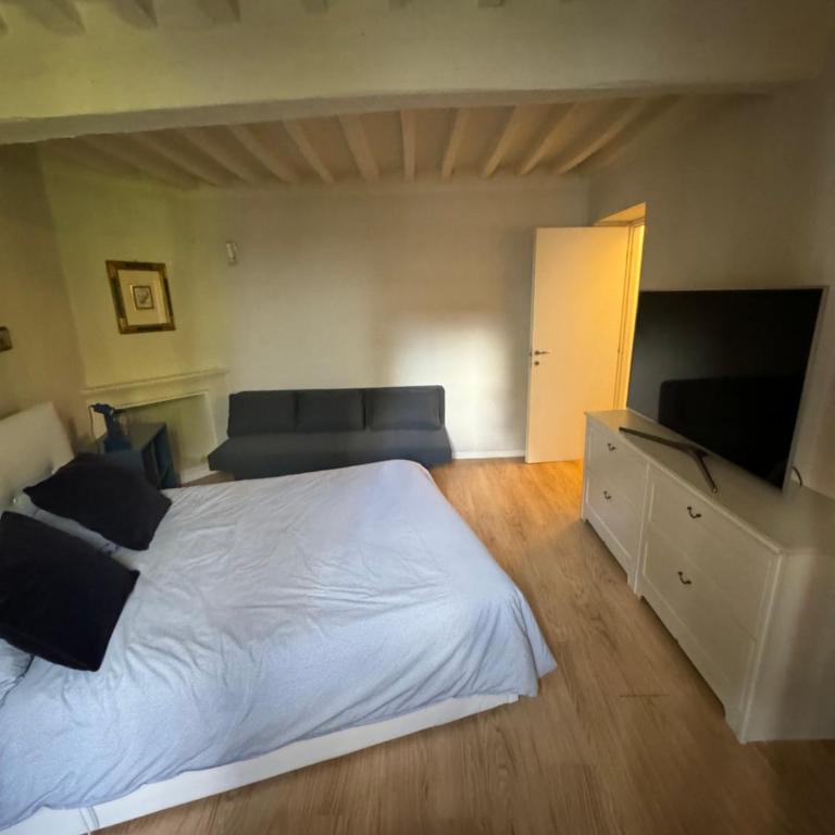 Beautiful Center Apartments - posti auto privati prenotabili - Appartamento Deluxe con 2 Camere da Letto - 8