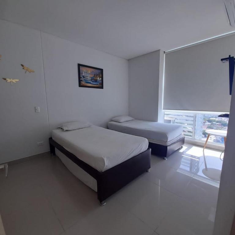 Hermoso y lujoso piso 14 con Salida Directa a la playa y clubhouse increible - Apartamento de 2 dormitorios - 31