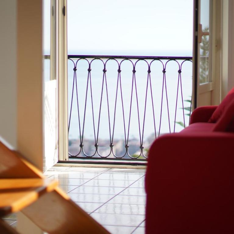 LUNELLA HOME FULL APARTMENT with UNIQUE SEAVIEW, WASHING MACHINE, FULL KITCHEN, PARKING with VIDEO SURVEILLANCE, and SHUTTLE TAXI from to CENTRAL STATION, AMALFI FERRIES, SALERNO AIRPORT, NAPLES AIRPORT - Appartamento con Vista Mare - 62