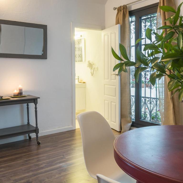 Selecta Apartments Los Venerables - Apartamento Estudio con acceso al patio - 3