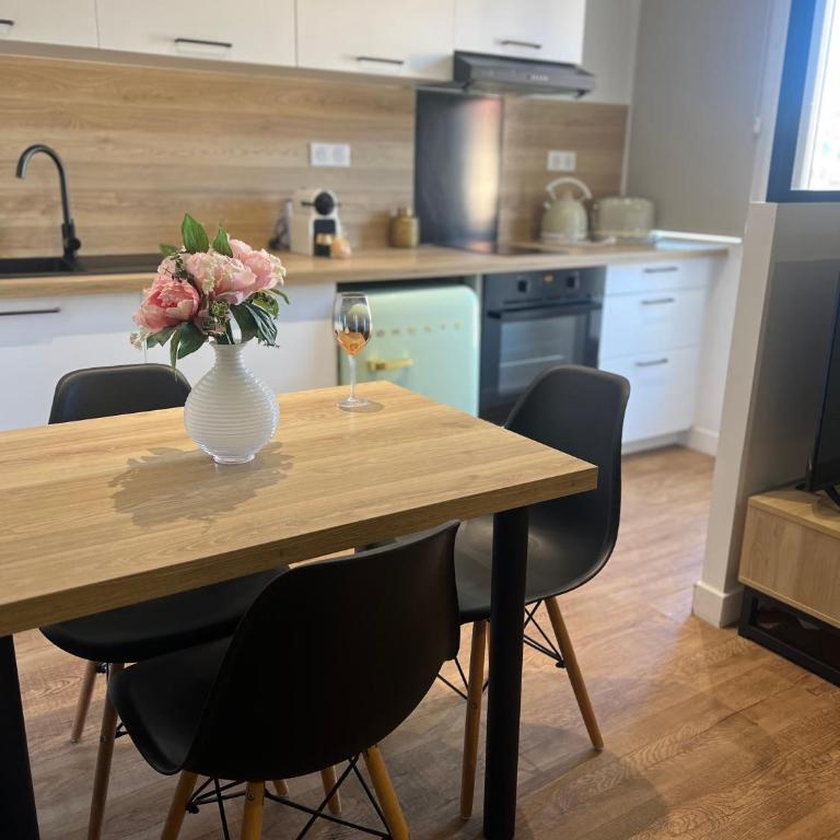 Joli studio spacieux - One-Bedroom Apartment - 3