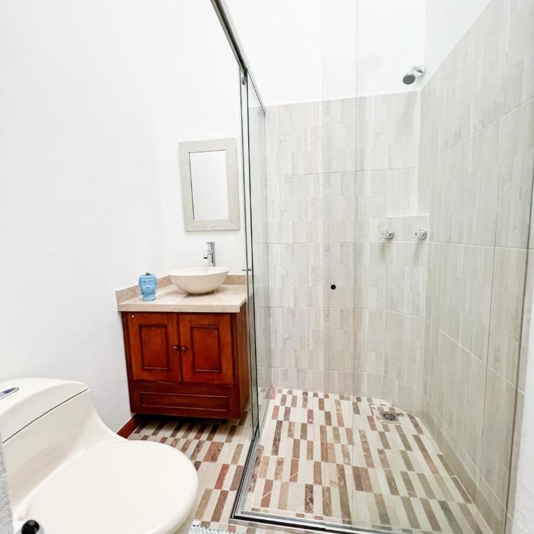 Serena Morena Hostel - Habitación Cuádruple con baño privado - 11