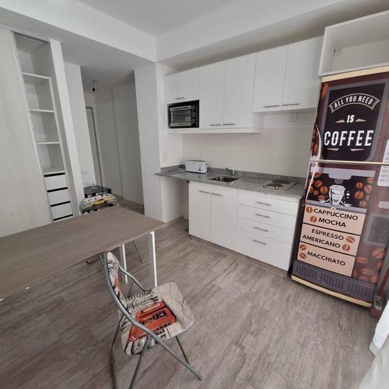 Monoambiente con balcón - Apartamento de 1 dormitorio - 6