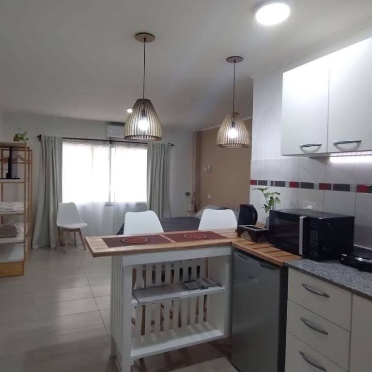 Monoambiente céntrico - Apartamento de 1 dormitorio - 2