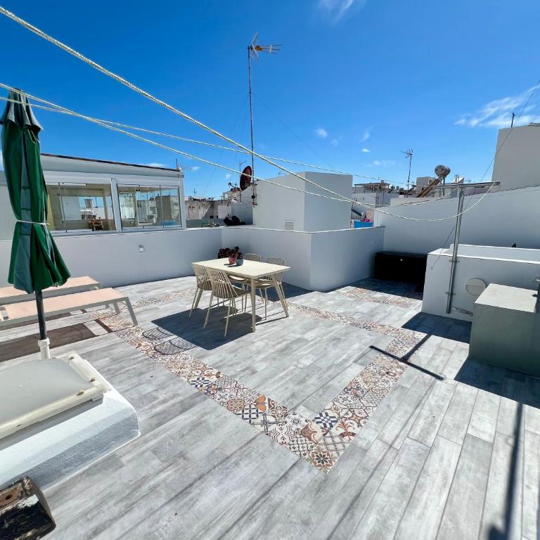 Vivienda Carolina•terraza privada y parking• - Apartamento de 2 dormitorios - 1