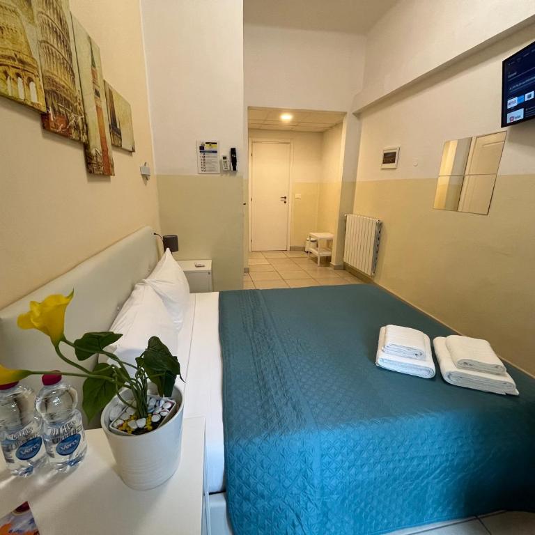 Hello Pisa B&B - Double Room with Private Bathroom - 9