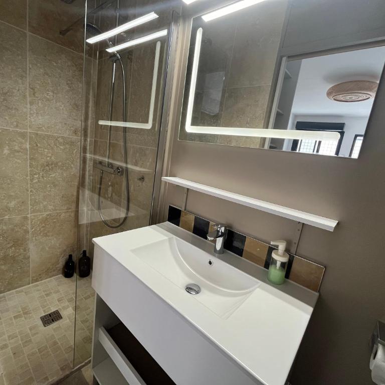 La maison d'HamiH "Gîte et Chambres d'hôtes - Chambre Double - 9