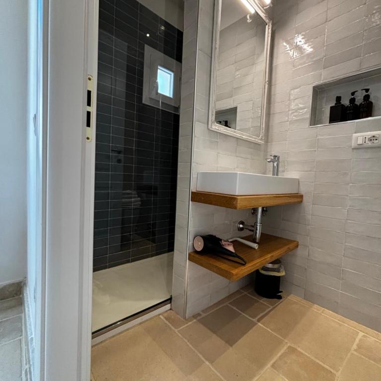 Suite Ventidue - Fronte Mare - Appartamento con 1 Camera da Letto e Balcone - 4