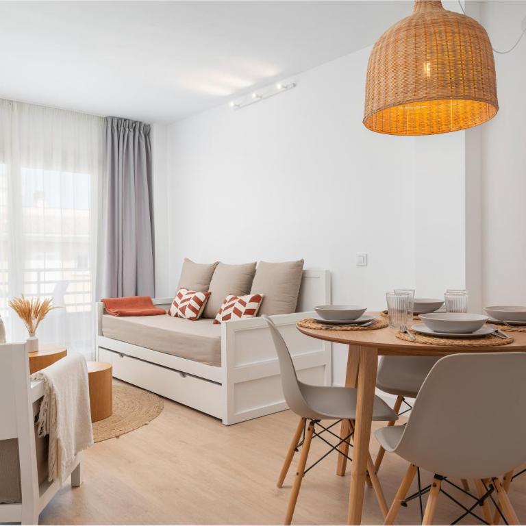 Bauló Mar Apartments - One-Bedroom Apartment with Sea View and Balcony - 3
